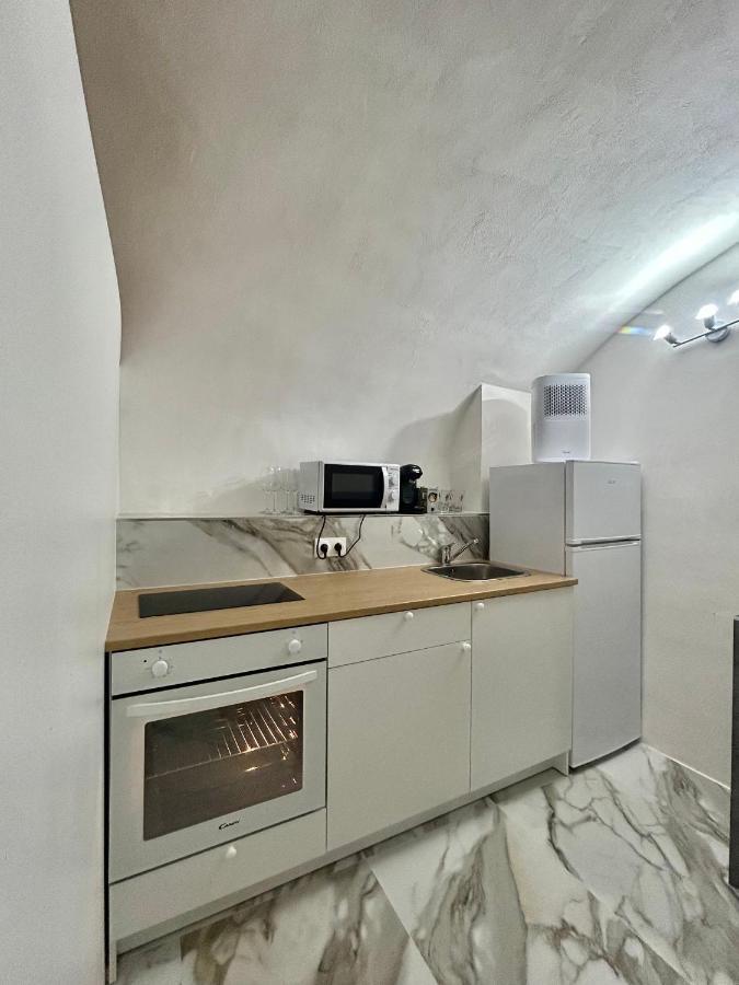 Cave House Apartment Ментона Экстерьер фото